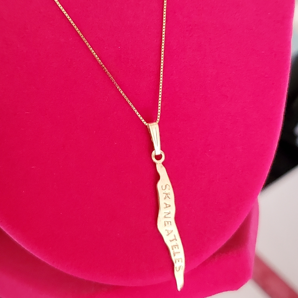 Stamped 14k Gold Pendant Necklace